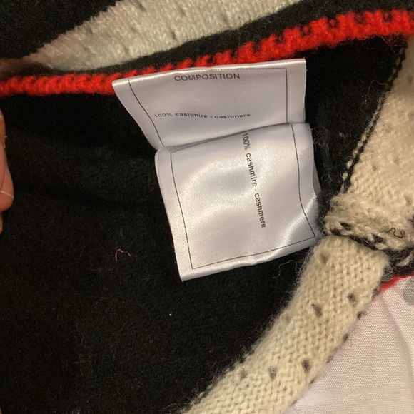 Channel Sweater - Picture 7 of 8